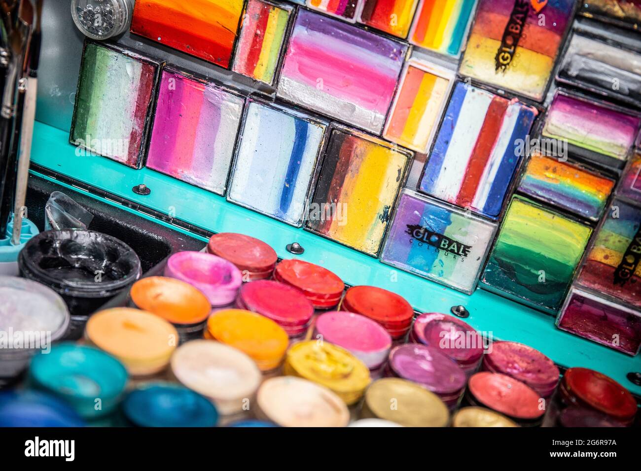 Close up of face painting paints and brushes Stock Photo - Alamy