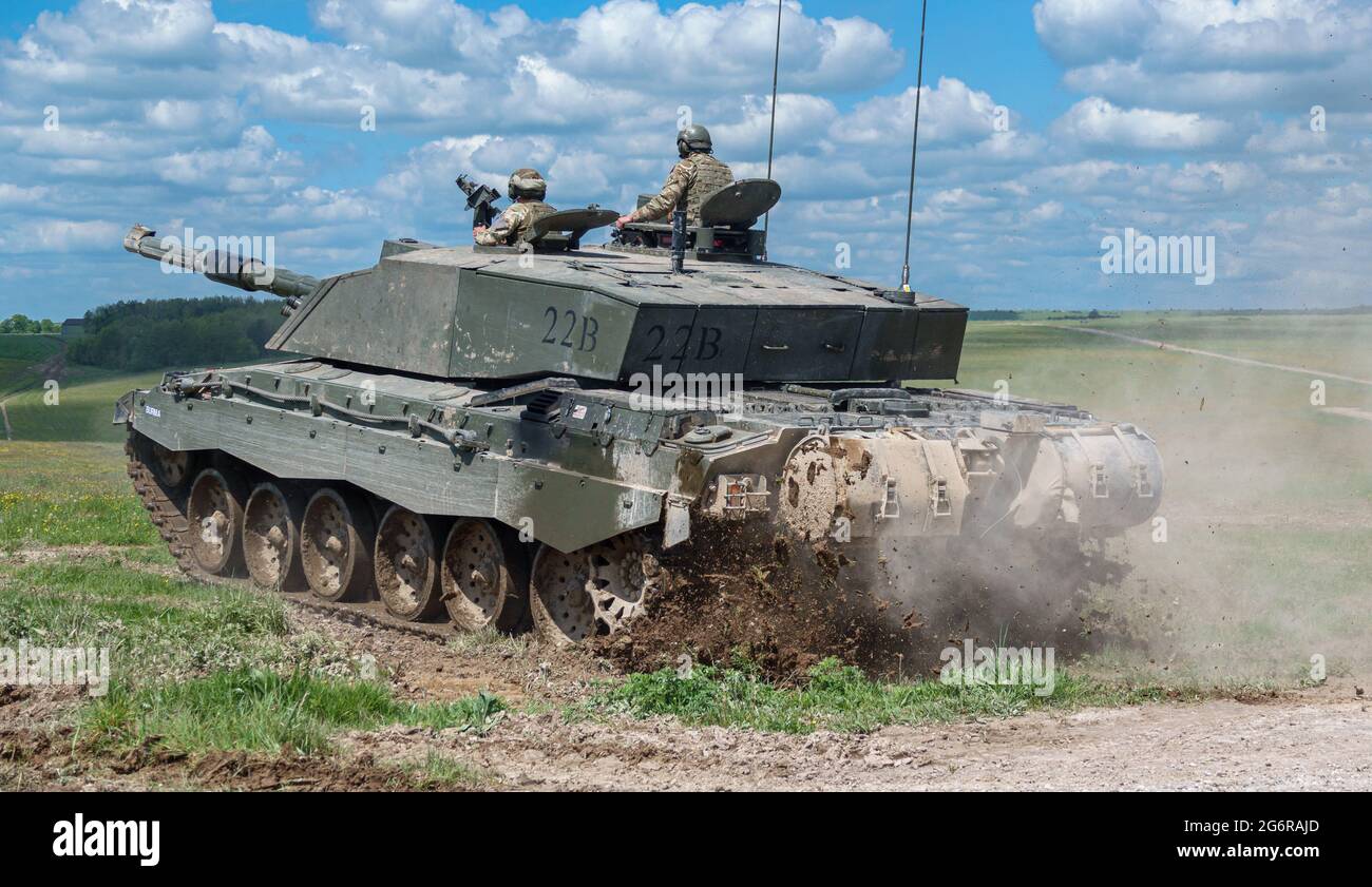 Tank camouflage hi-res stock photography and images - Alamy