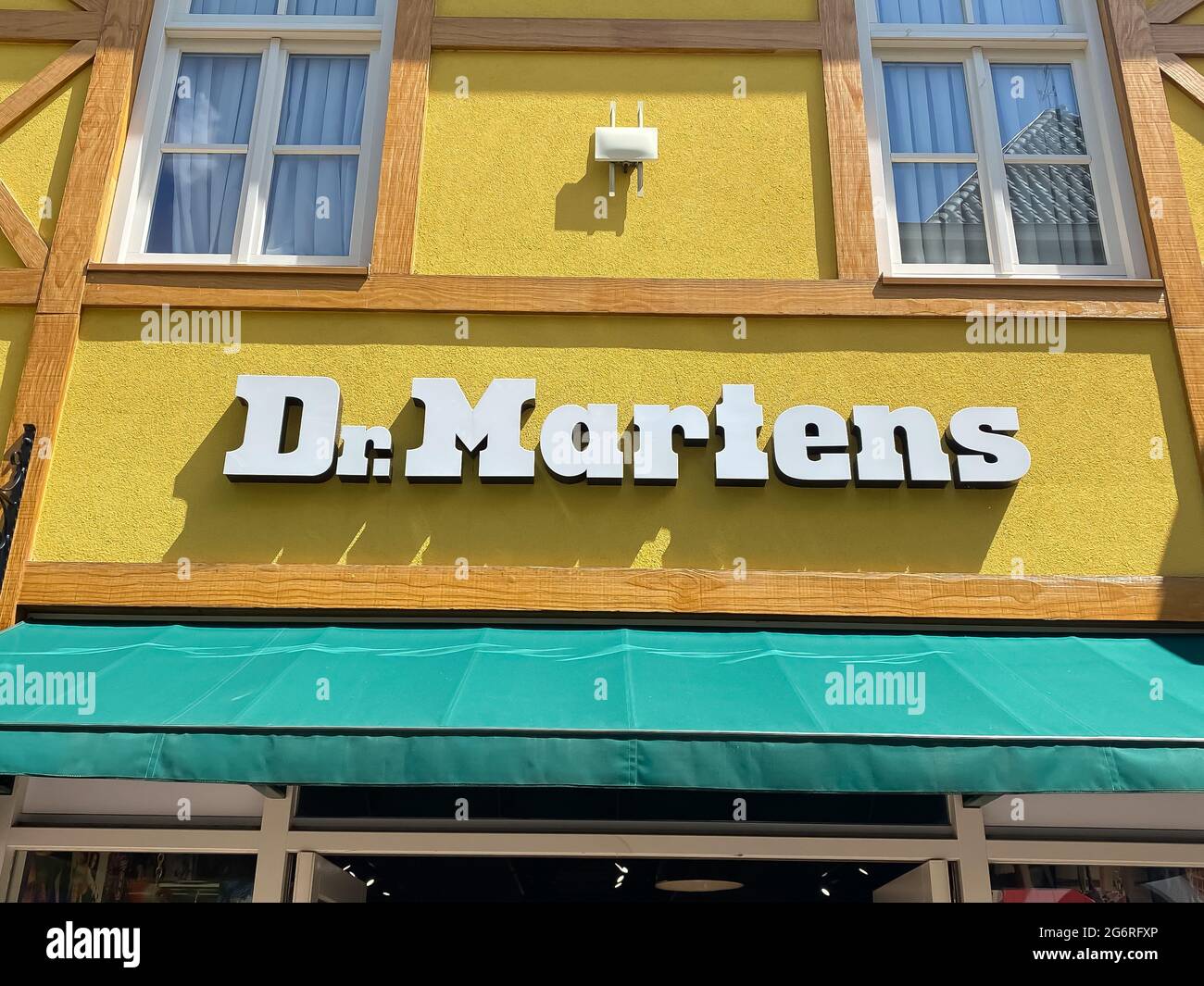 Drmartens hi-res stock photography and images - Alamy