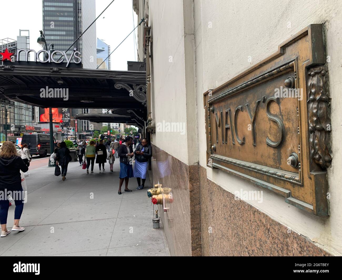 Macy's in New York - One of the Oldest Department Store Chains in the USA –  Go Guides