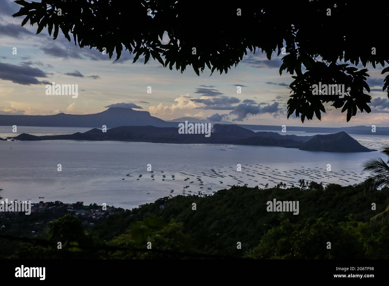 Page 2 Batangas Manila High Resolution Stock Photography And Images Alamy Page 2 Batangas Manila High Resolution Stock Photography And Images Alamy