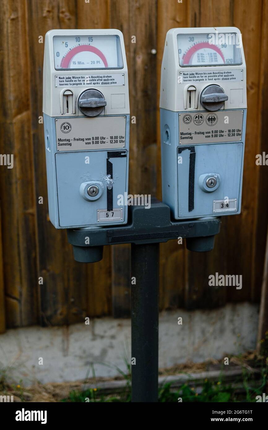 Dual parking meter hi-res stock photography and images - Alamy