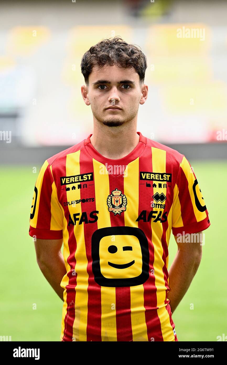 Mechelen's Jannes Van Hecke pictured during the 2021-2022 season