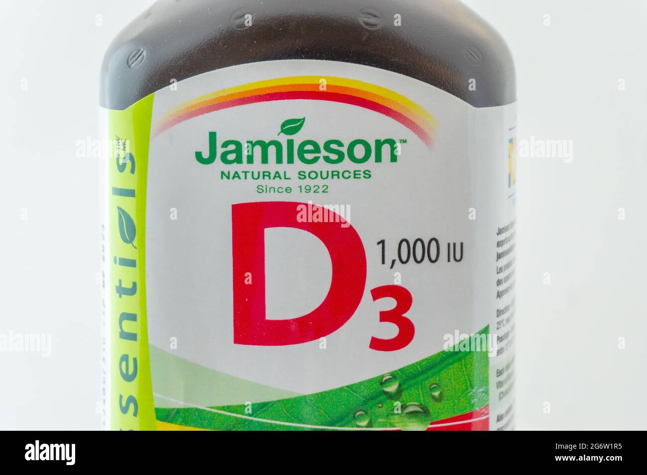 Jamieson Natural Sources Vitamin D3 1000 IU in plastic bottle Stock Photo -  Alamy
