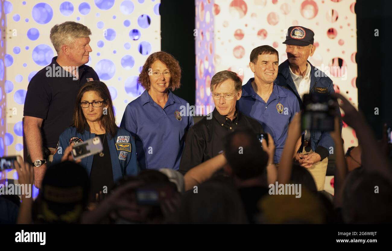 Retired NASA Astronauts (rear l to r) William Shepherd, Sandy Magnus, Rex Walheim and Dr Norm Thagard and (front l to r) Nicole Stott and Chris Ferguson pose for the public during a celebration marking the tenth anniversary of the final Space Shuttle Mission, STS 135, at the Kennedy Space Center Visitor Center on Thursday, July 8, 2021. Photo by Joe Marino/UPI Credit: UPI/Alamy Live News Stock Photo