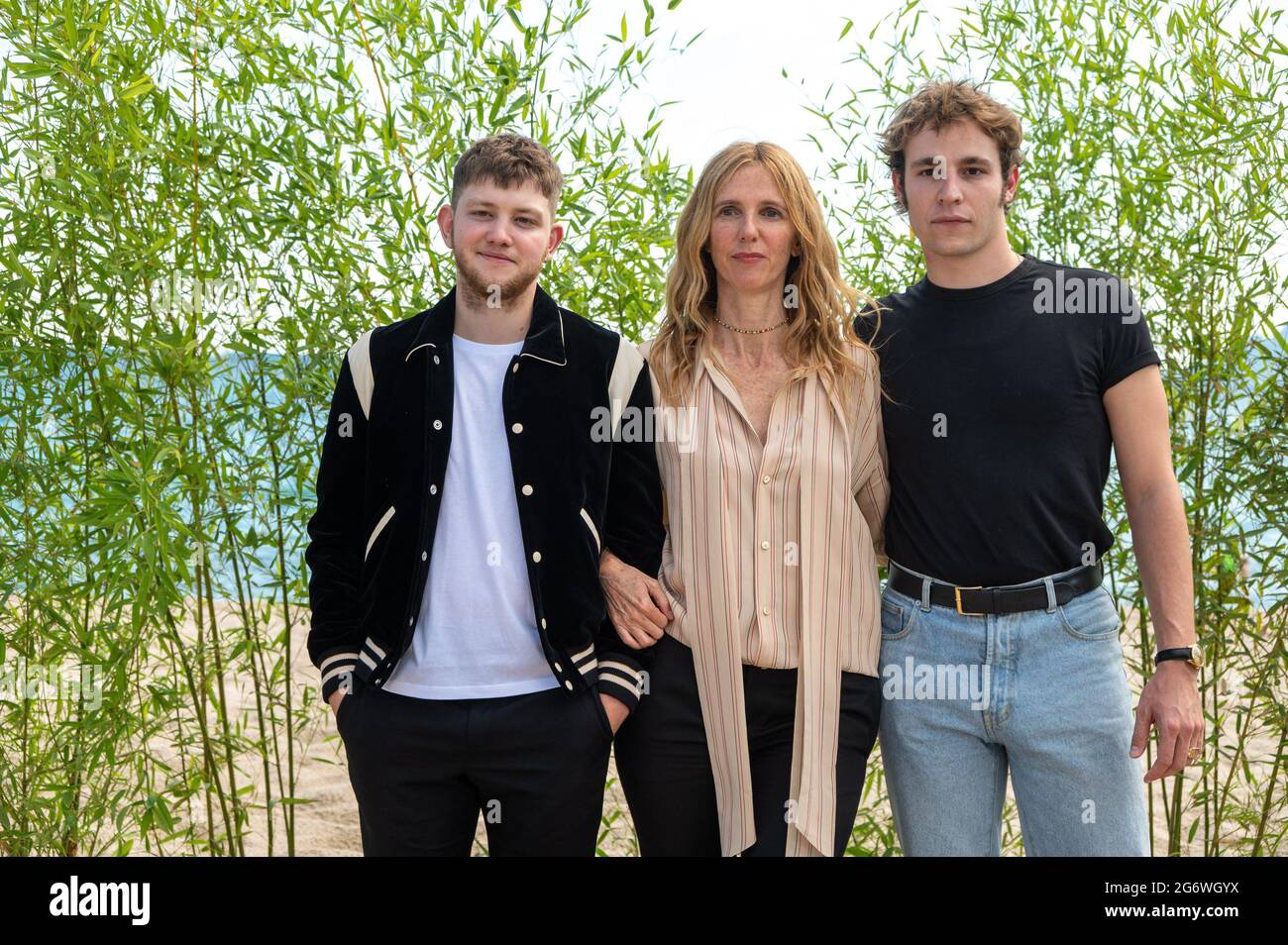Films Et Séries Tv Avec Cyril Metzger Anthony bajon in hi-res stock photography and images - Page 2 - Alamy
