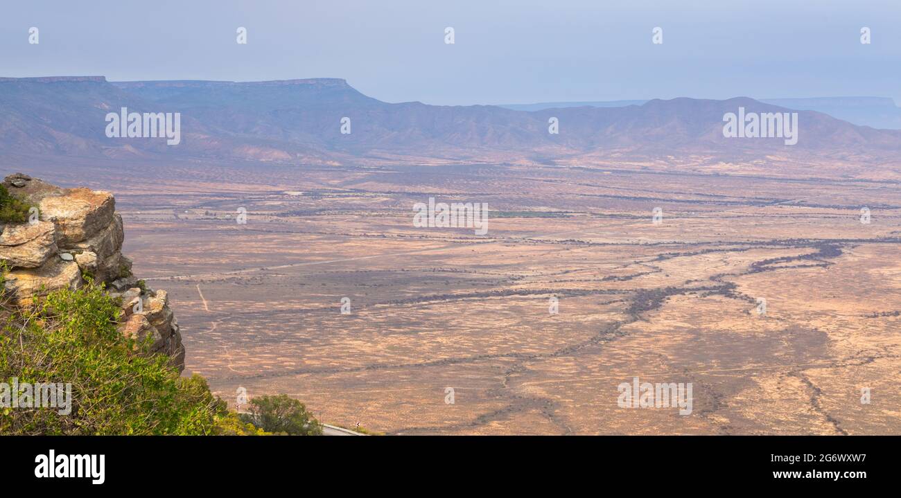 Landscape of the Knersvlakte, taken from Vanrhyns Pass close to Nieuwoudtville, Northern Cape, South Africa Stock Photo
