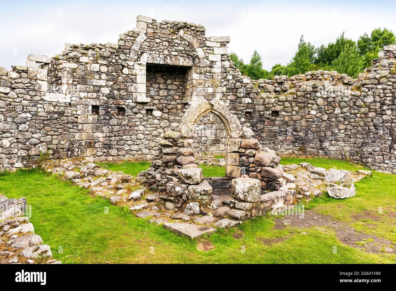 Interior of Loch Doon Castle. The castle is maintained by Historic Scotland. Built in the 13th century on an island in Loch Doon by Bruce, Earl of Car Stock Photo