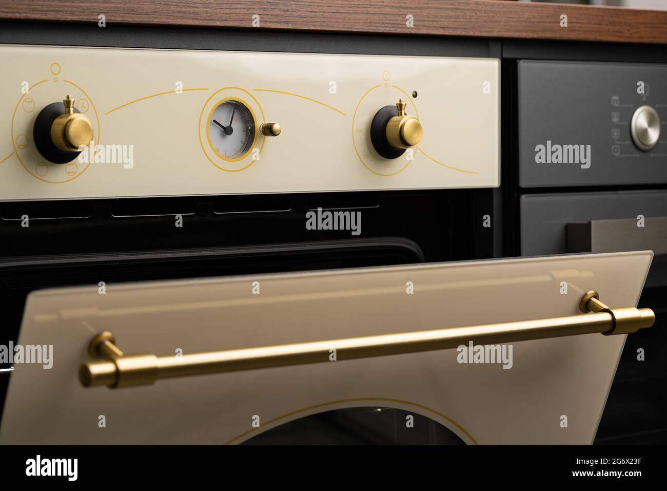 Modern oven mode control button close up Stock Photo Alamy