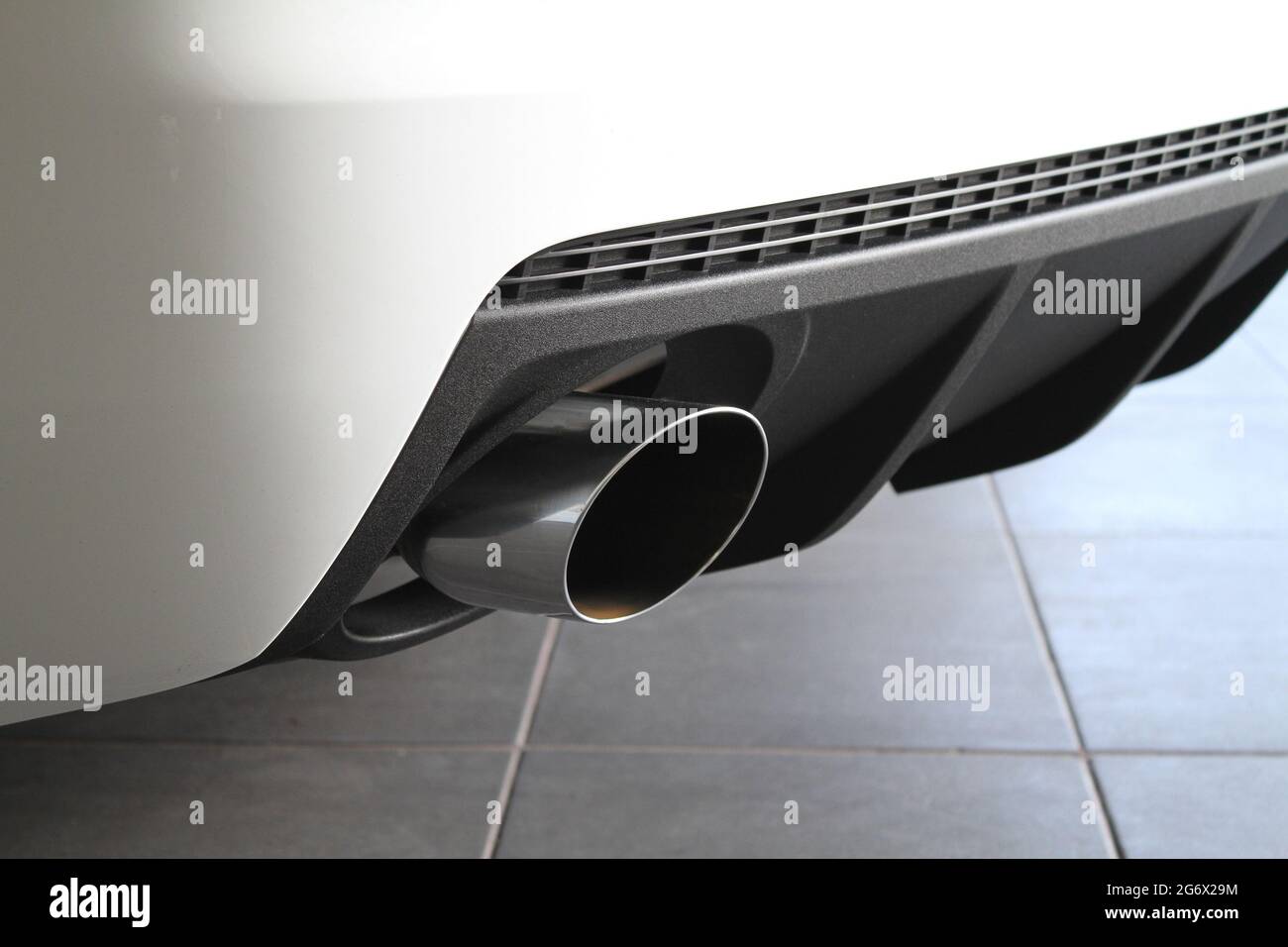 Closeup High Res Photo Of Car Exhaust Pipe Stock Photo Alamy