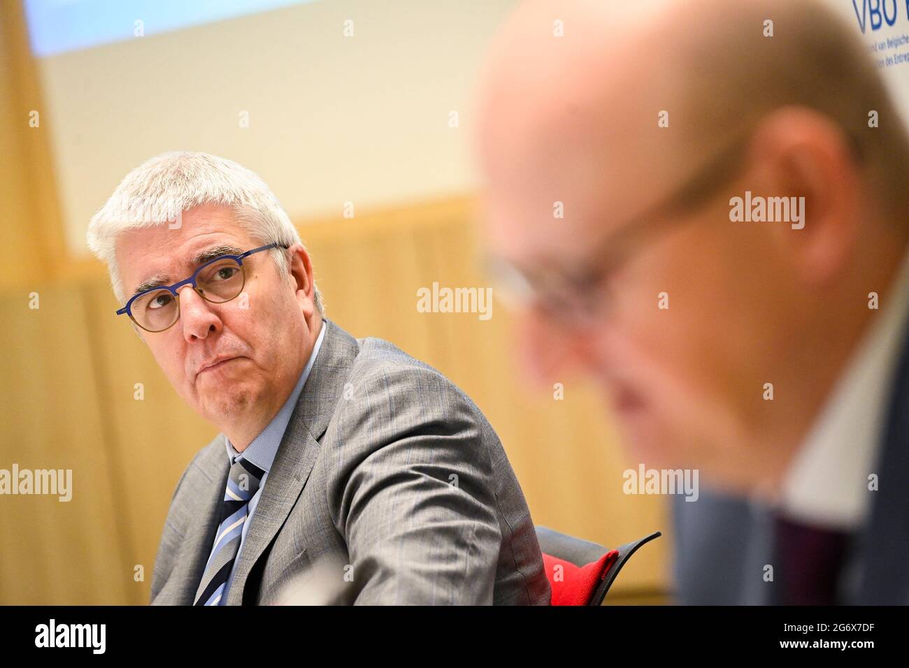 FEB-VBO CEO Pieter Timmermans and FEB-VBO chief economist Edward Roosens pictured during the bi-annual press conference of the VBO-FEB (Federation of Stock Photo
