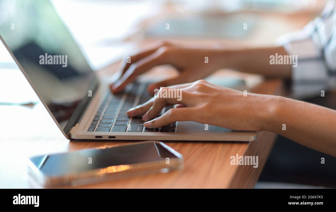 Laptop side view hi-res stock photography and images - Alamy