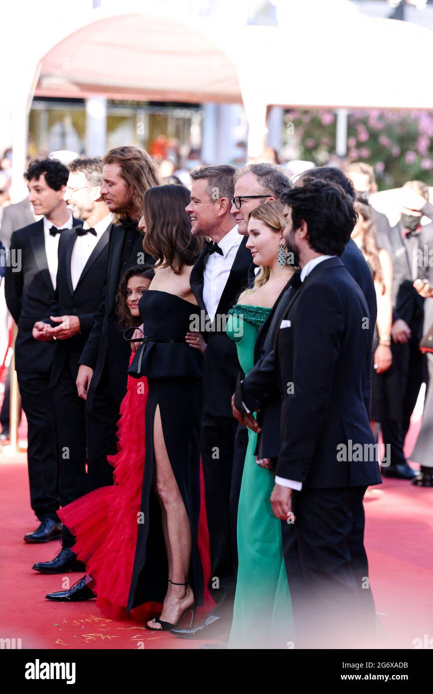 CANNES - JULY 08: Abigail Breslin, Tom McCarthy, Matt Damon, Camille