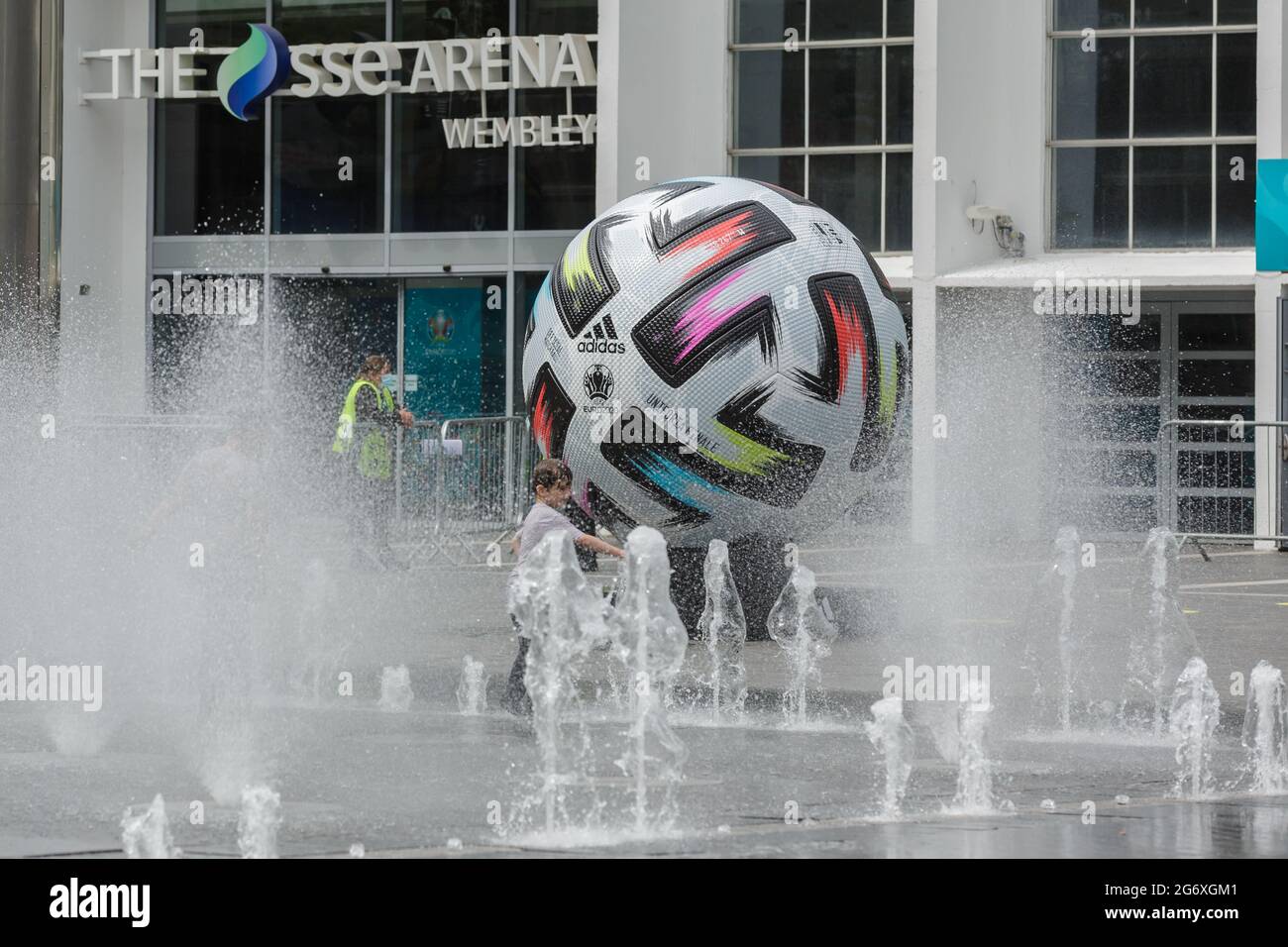 euro 2020 uniforia finale ball