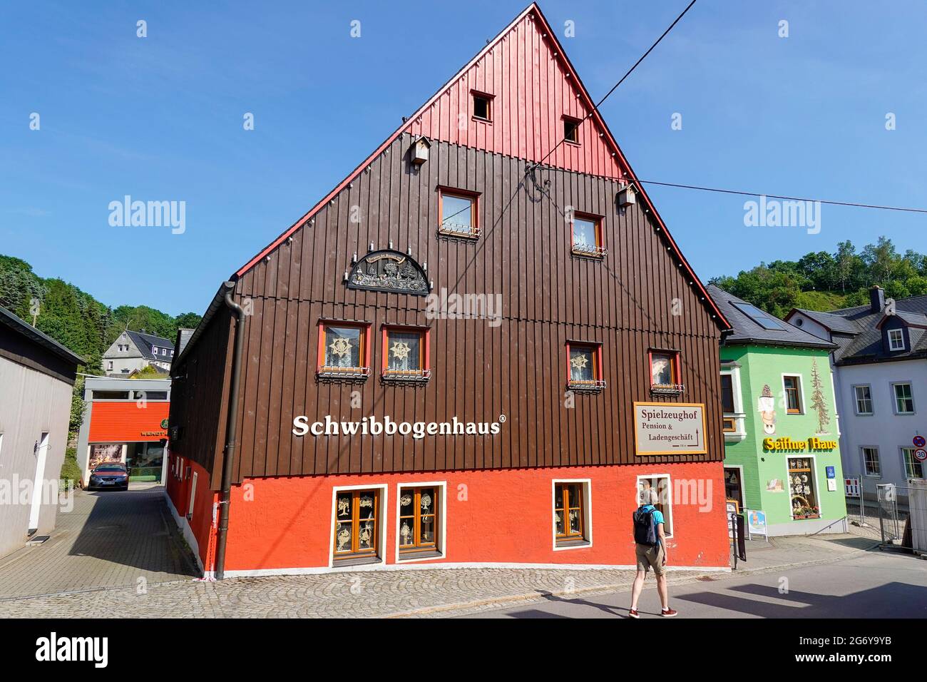 Schwibbogenhaus, Innenstadt, Seiffen, Erzgebirge, Sachsen, Deutschland  Stock Photo - Alamy