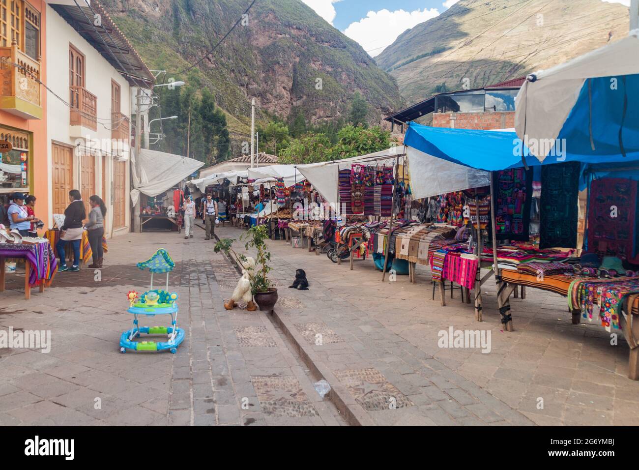 PISAC, PERU - MAY 22, 2015: Famous indigenous market in Pisac, Sacred Valley of Incas, Peru. Stock Photo