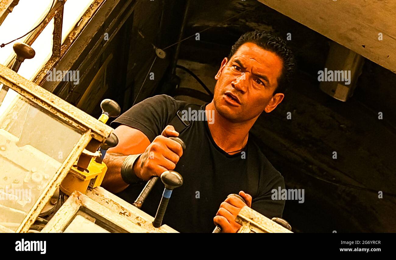 USA. Temuera Morrison in a scene from the (C)Gramercy Pictures movie