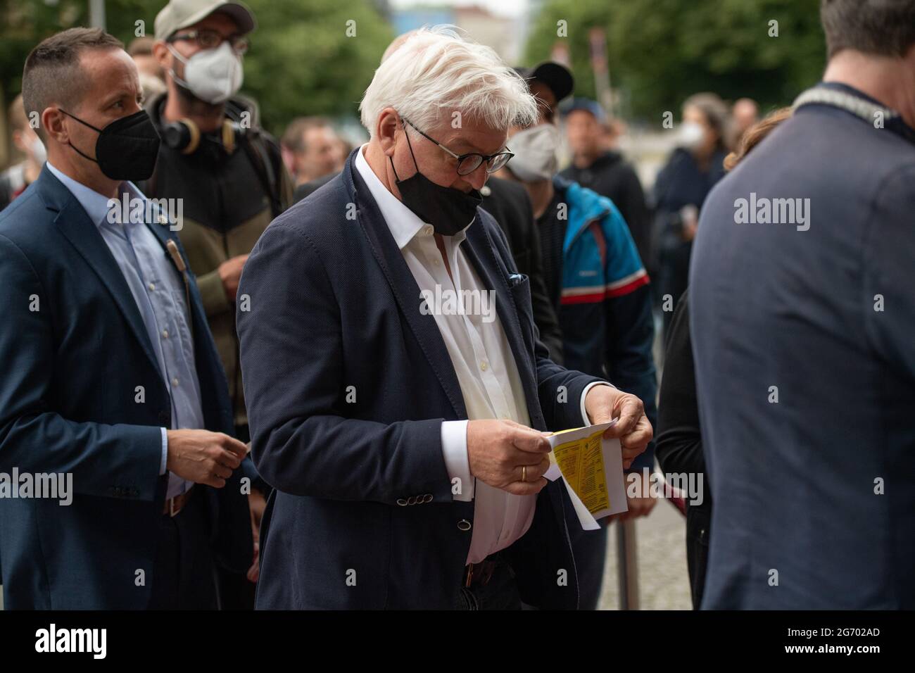 Berlin Germany 09th July 21 Frank Walter Steinmeier Federal President Arrives At The Cinema Premiere Of The Documentary Film Grenzland By Director Voigt With A Copy Of His Vaccination Card Credit Christophe Gateau Dpa Alamy Berlin Germany 09th July 21 Frank Walter Steinmeier Federal President Arrives At The Cinema Premiere Of The Documentary Film Grenzland By Director Voigt With A Copy Of His Vaccination Card Credit Christophe Gateau Dpa Alamy
