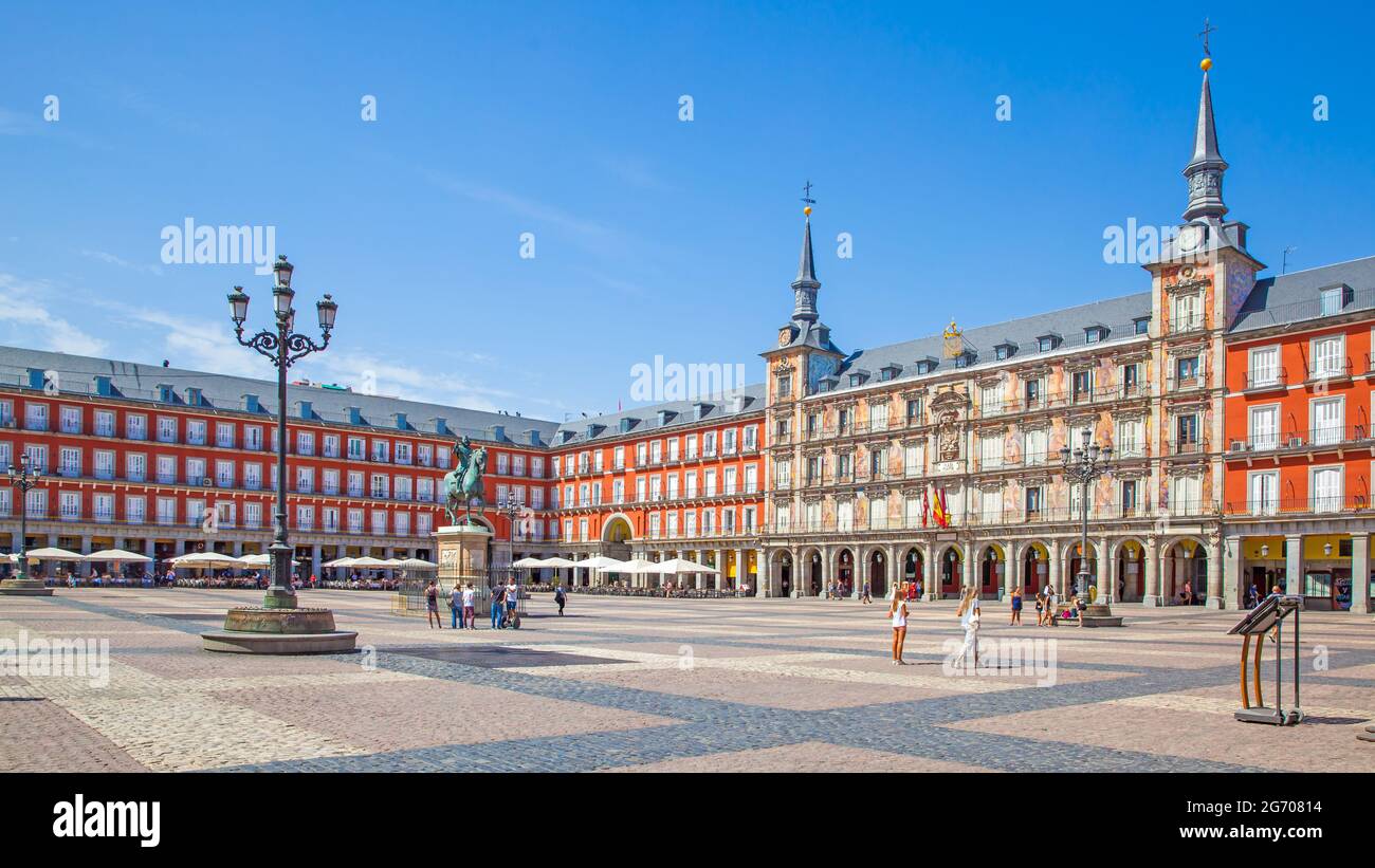 Plaza Mayor Madrid View High Resolution Stock Photography and Images ...