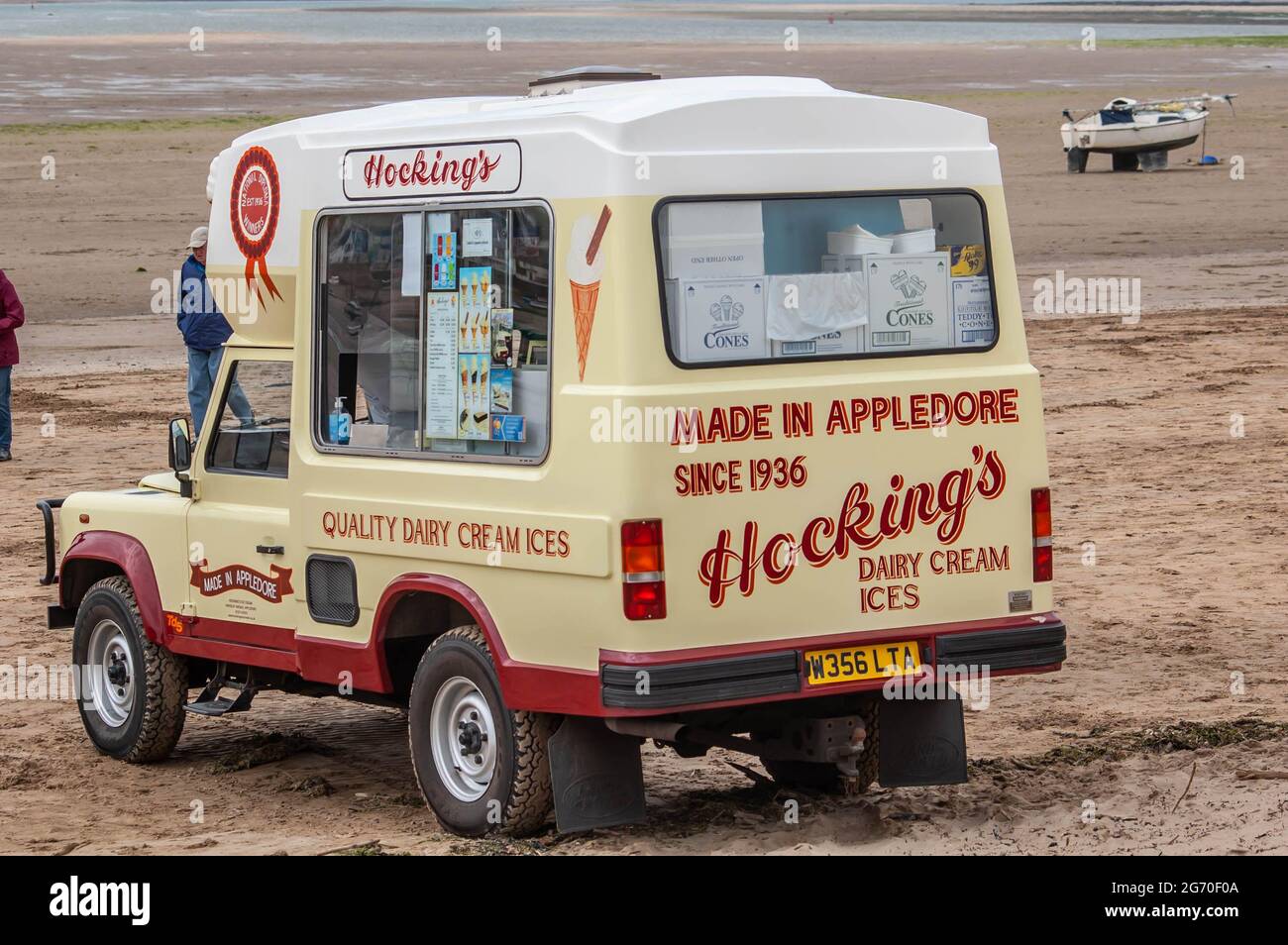 INSTOW, DEVON, ENGLAND 25 June 2021 Hocking's Dairy Ice Cream van on