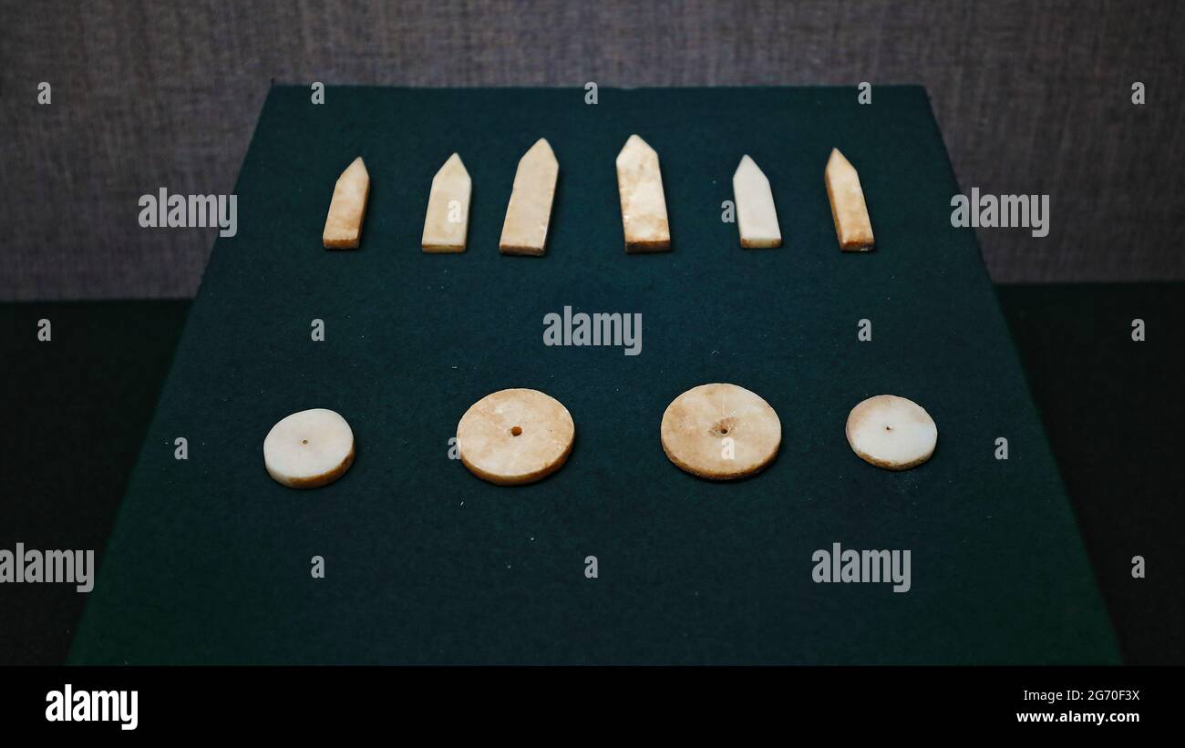 Textile tools for hand spinning. Han YangLingEmperor Jing's Mausoleum