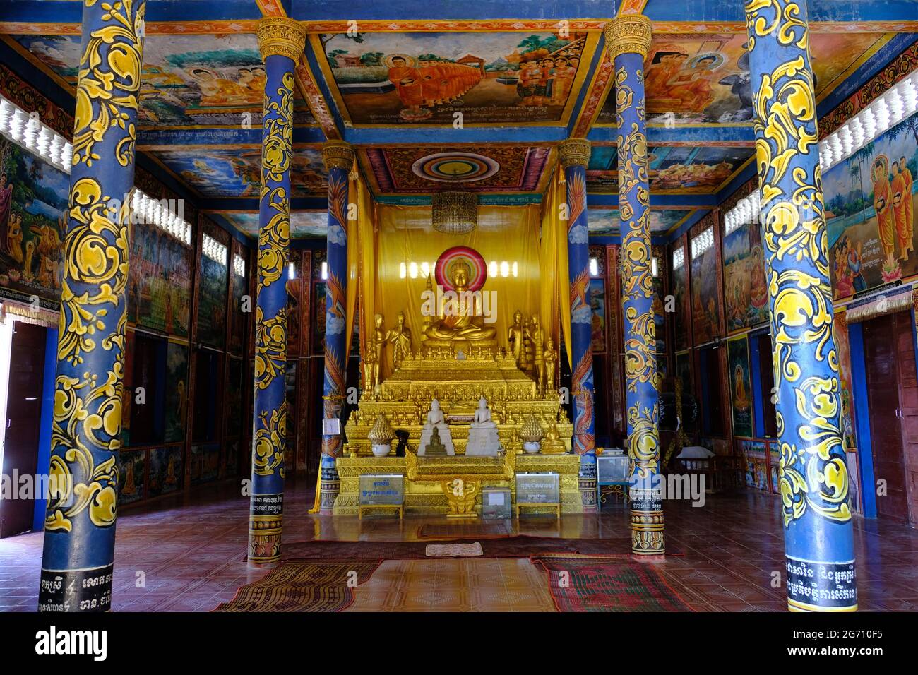 Cambodia Sihanoukville - Kampong Som - Wat IntNhean - Wat Krom Main hall Stock Photo