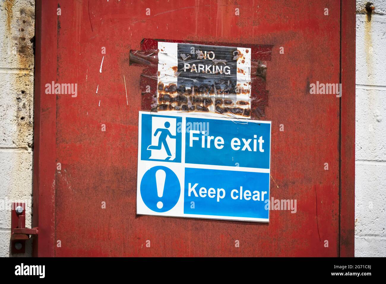Emergency exit sign construction sign hires stock photography and