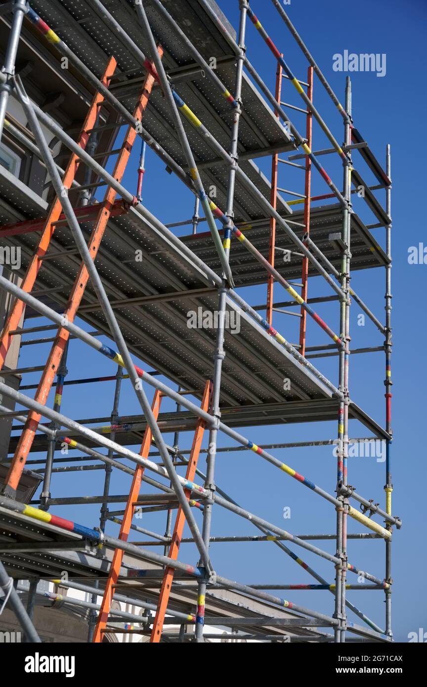 Poor Scaffolding High Resolution Stock Photography And Images Alamy