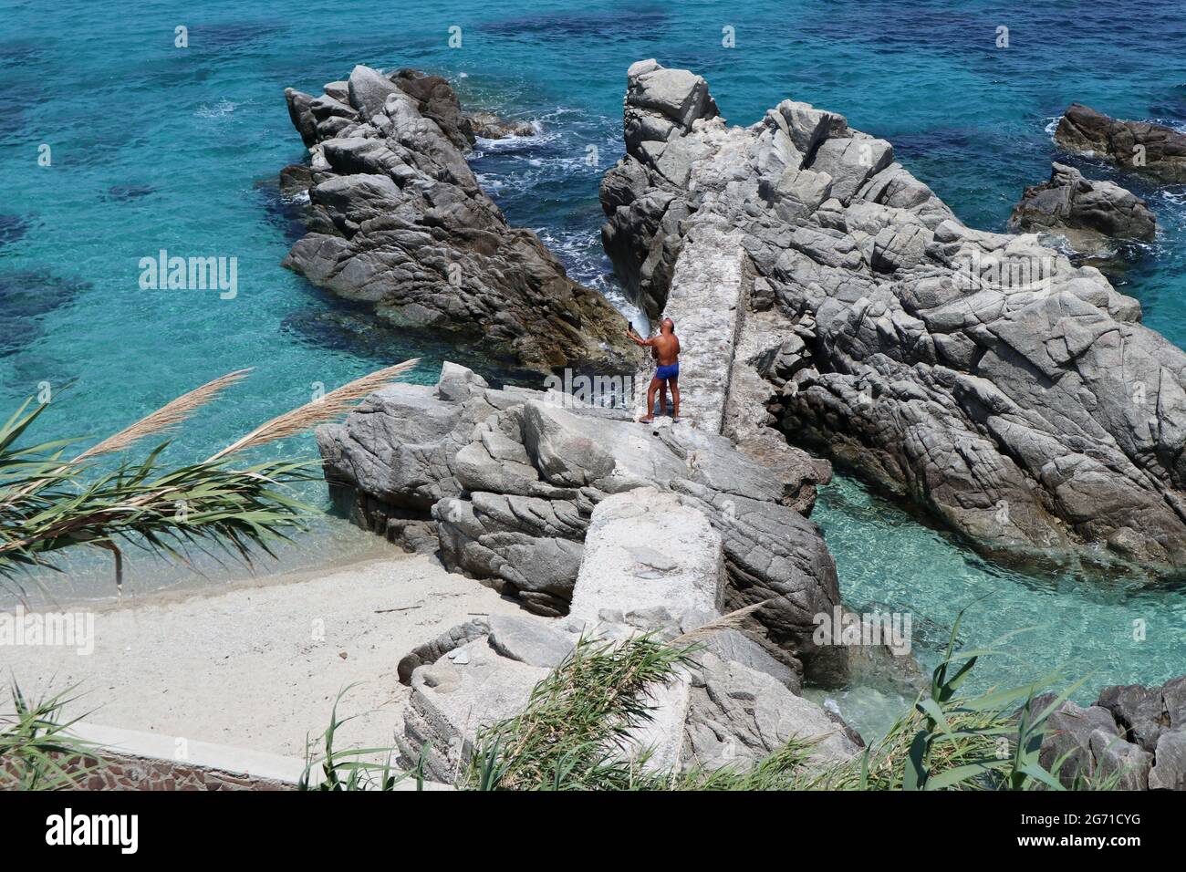 Selfie sulla spiaggia hi-res stock photography and images - Alamy