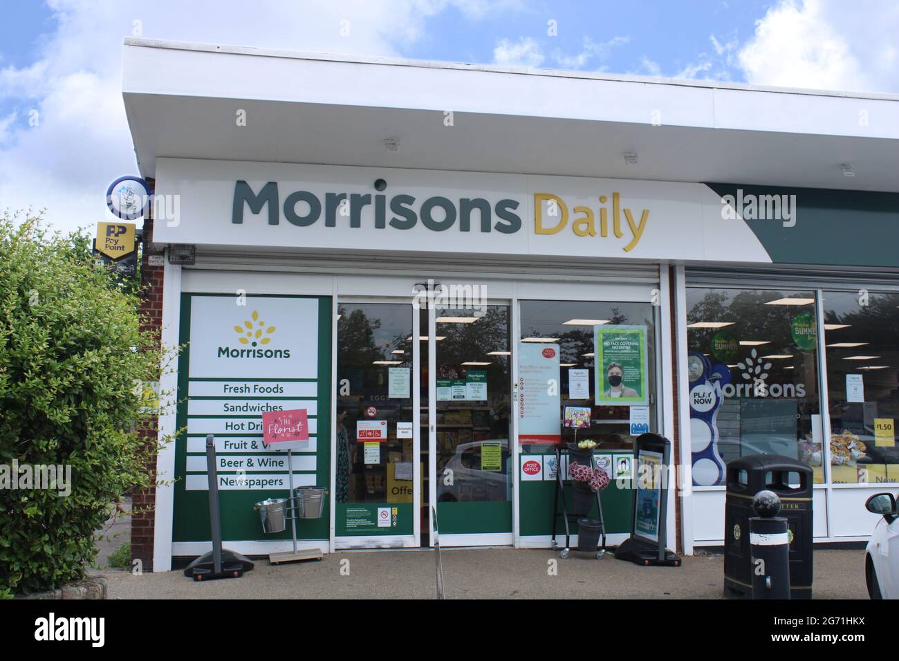 Grocery Shop Front Uk Hi res Stock Photography And Images Alamy Grocery Shop Front Uk Hi res Stock Photography And Images Alamy