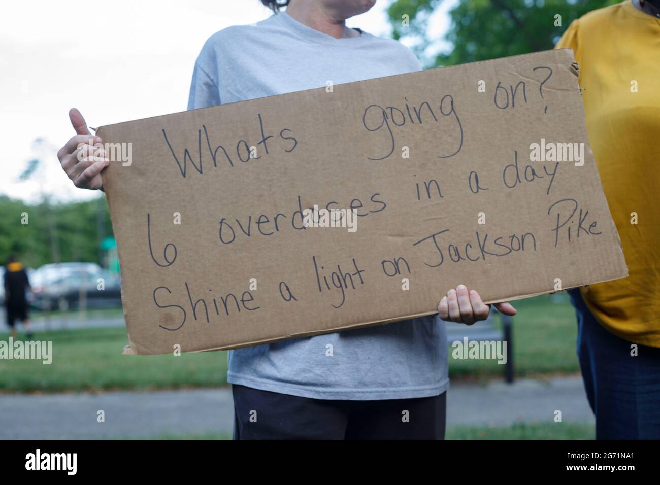 Female prison inmate in cell hi-res stock photography and images - Alamy