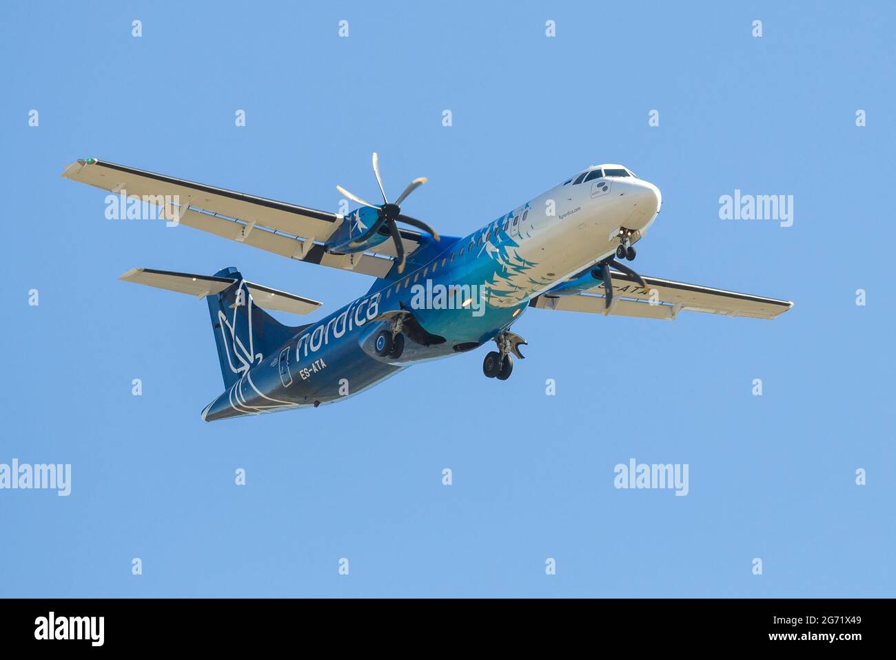 Nordica airlines hi-res stock photography and images - Alamy