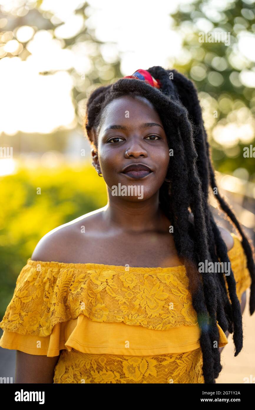 African hair dreadlocks hi-res stock photography and images - Alamy