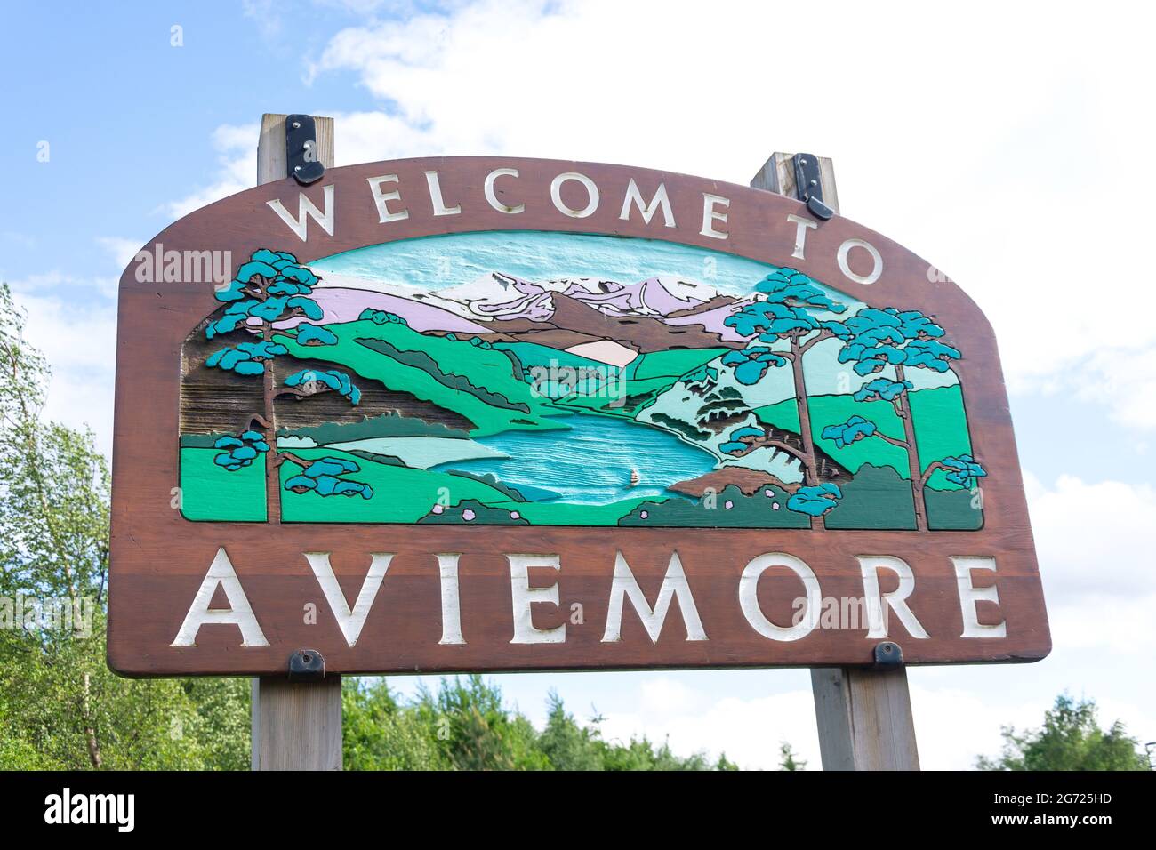 Welcome to Aviemore sign, Aviemore, Cairngorms National Park, Highland, Scotland, United Kingdom Stock Photo
