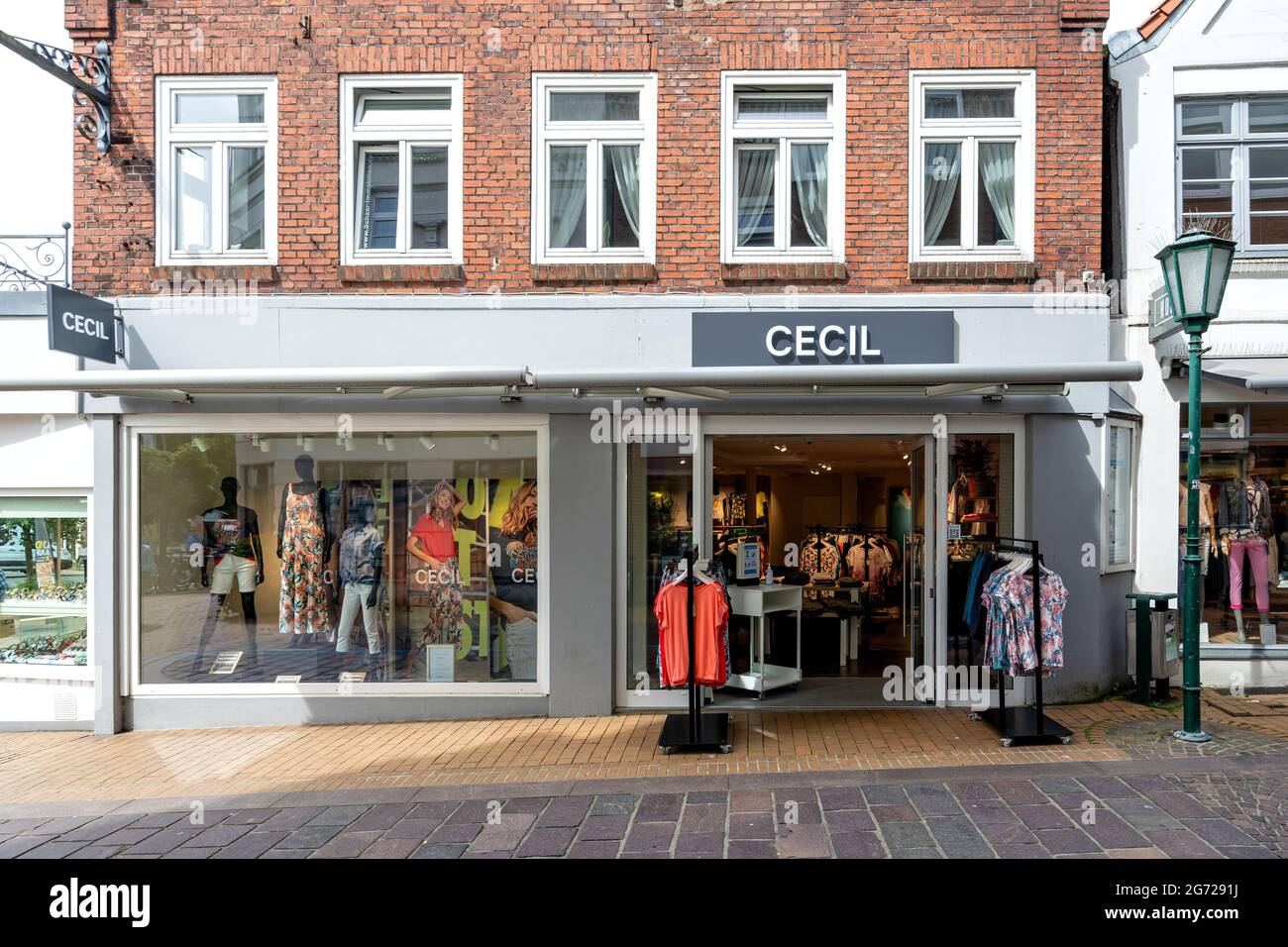 Cecil store hi-res stock photography and images - Alamy