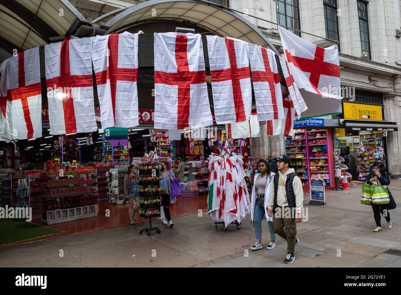 Italy england flag hires stock photography and images Alamy