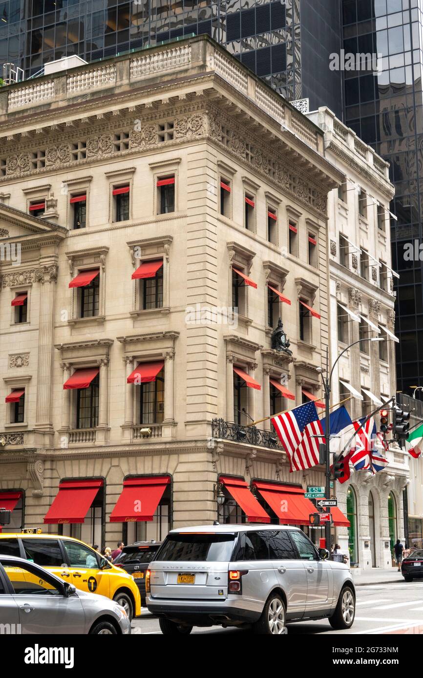 Cartier store on 5th Avenue, New York City Stock Photo - Alamy