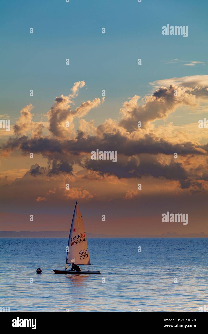Sailing dinghy channel hires stock photography and images Alamy
