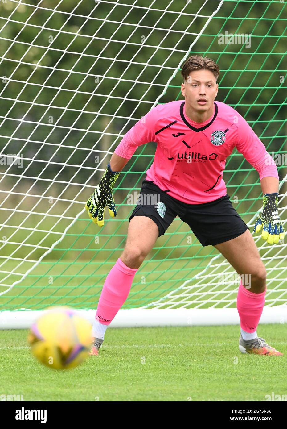Tranent, Ormiston, East Lothian.Scotland. UK .3rd July 21 Hibernian  vs Dunfermline pre season Friendly match.  Kevin Dabrowski  of Hibernian 2021-202 Stock Photo