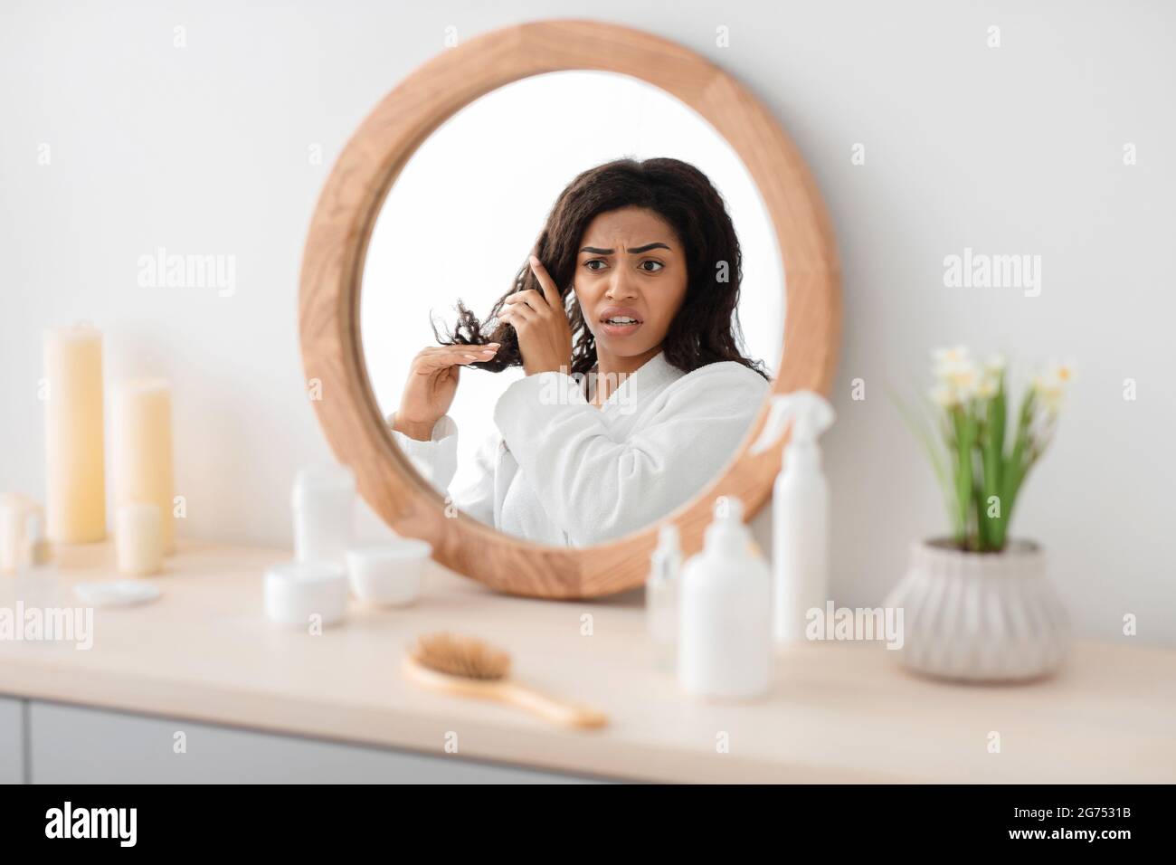 Tangled, brittle hair, split ends, beauty problems Stock Photo Alamy
