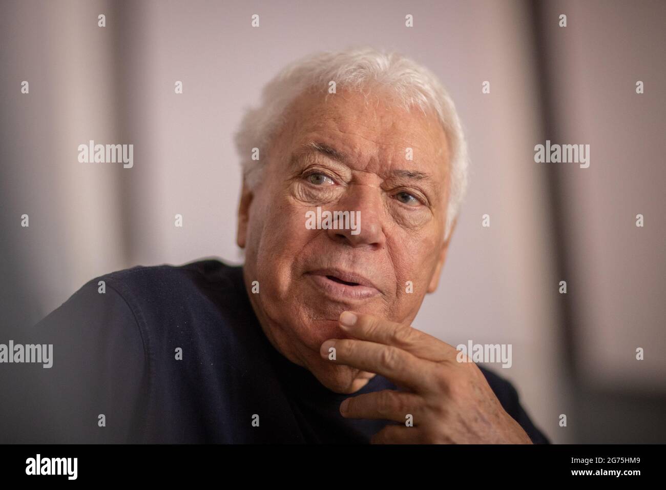 11 July 2021, Italy, Rome: Former Italian tennis player and two-time French Open winner Nicola Pietrangeli speaks to the media ahead of the men's singles final match of the 2021 Wimbledon Tennis Championships. Photo: Oliver Weiken/dpa Stock Photo