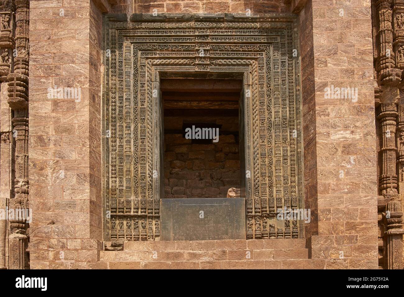 Detail of religious carvings decorating the ancient Surya Hindu Temple at Konark, Odisha, India. 13th Century AD Stock Photo