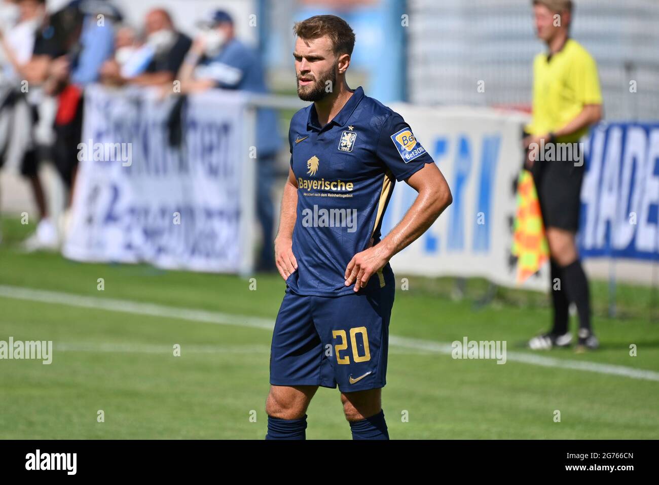 Munich, Deutschland. 30th Oct, 2021. Merveille BIANKADI (TSV Munich 1860),  action, duels versus KENNETH SCHMIDT (SC FREIBURG II). Soccer 3rd league,  Liga3, TSV Munich 1860-SC Freiburg II 6-0 on 10/30/2021 in Muenchen