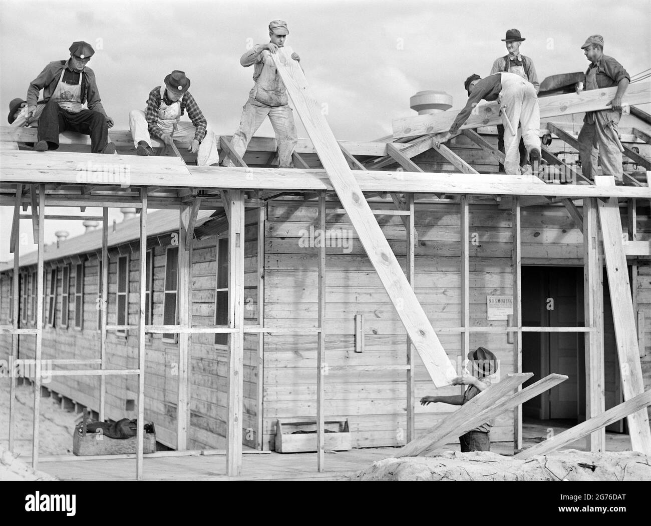Construction of Army Barracks, Camp Blanding, Starke, Florida, USA, Marion Post Wolcott, U.S. Office of War Information, January 1941 Stock Photo
