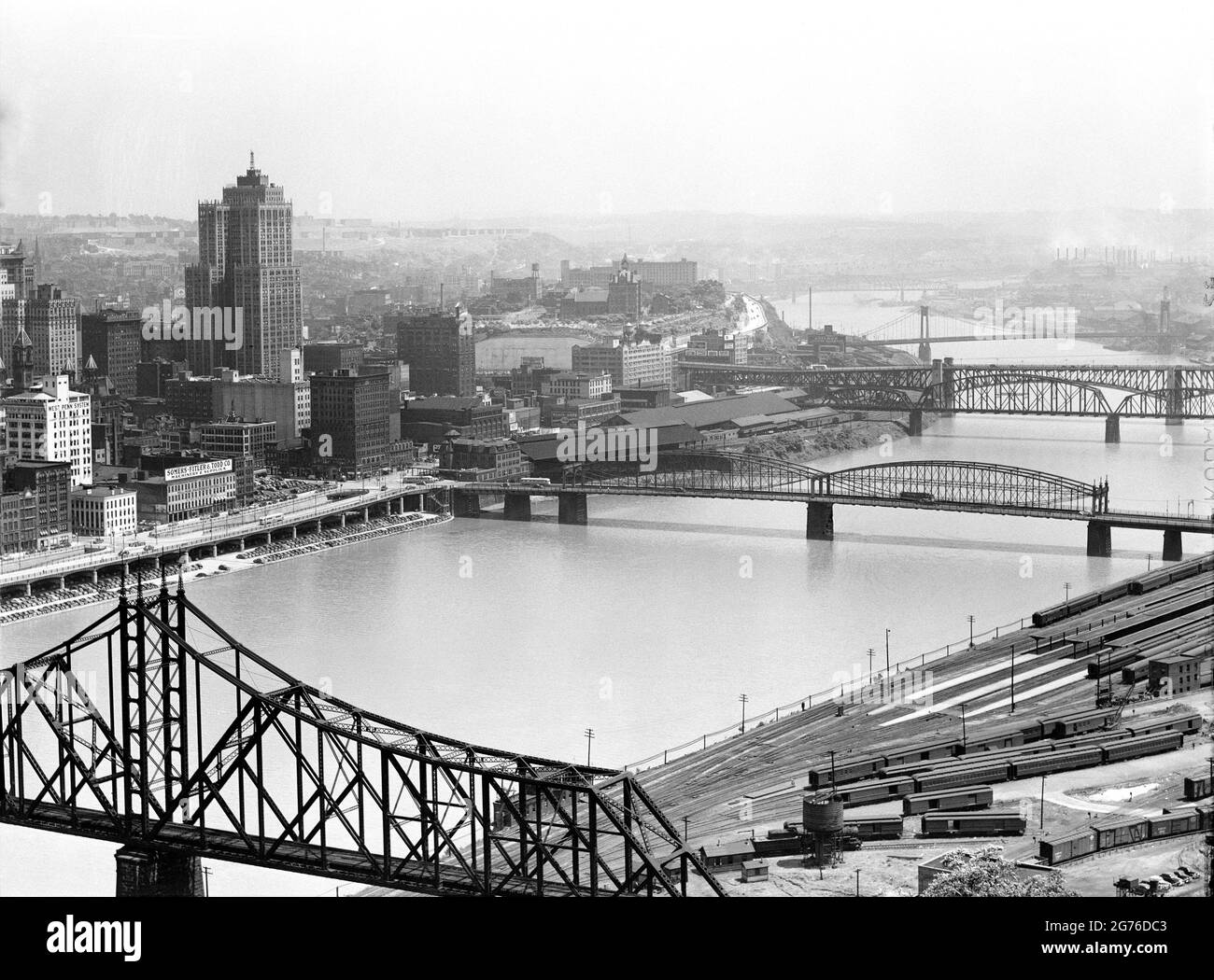 Pittsburgh railroad yard Black and White Stock Photos & Images Alamy