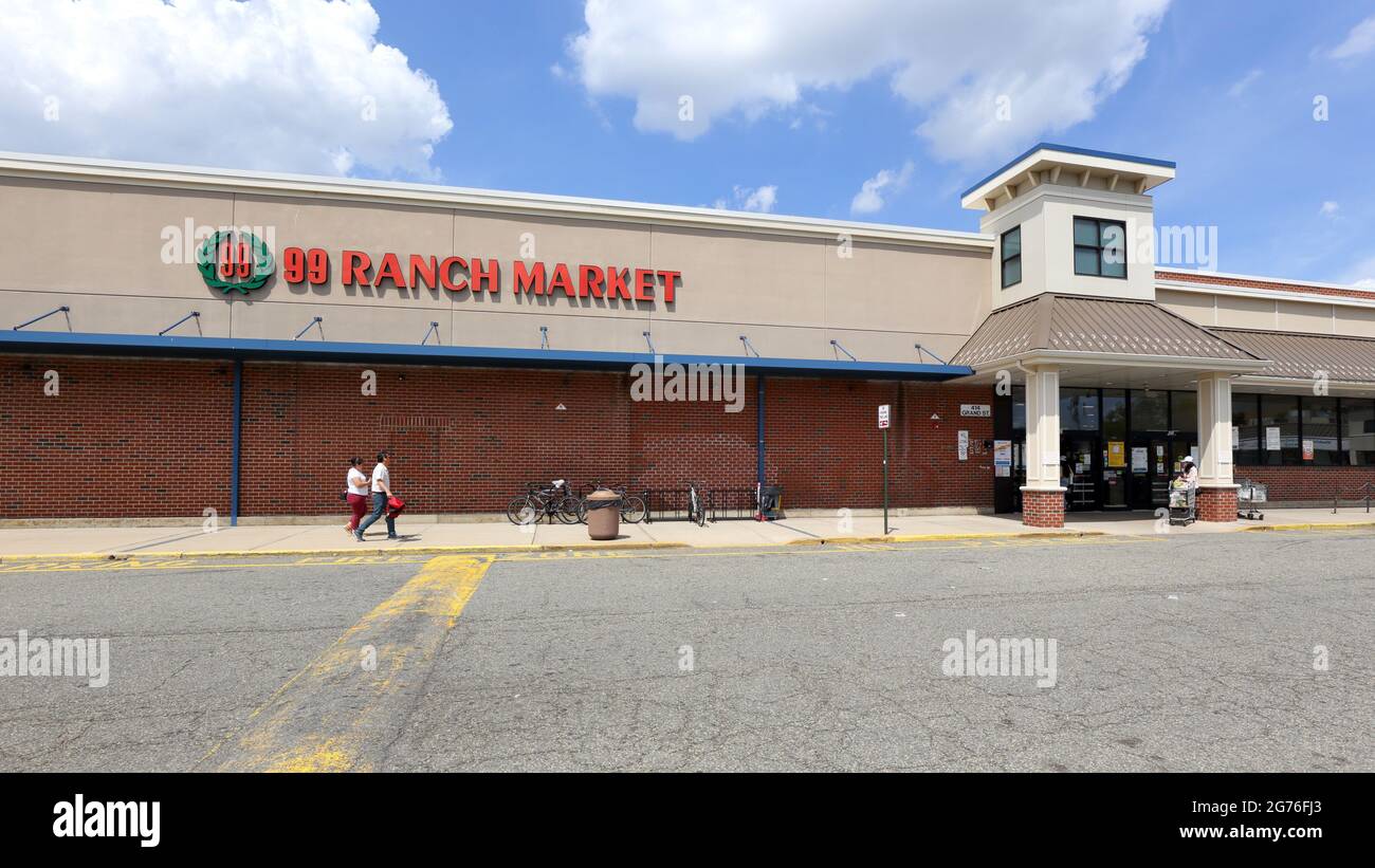 99 Ranch Market, 420 Grand St, Jersey City, NJ. exterior storefront of an Asian supermarket in the Liberty Harbor neighborhood. Stock Photo