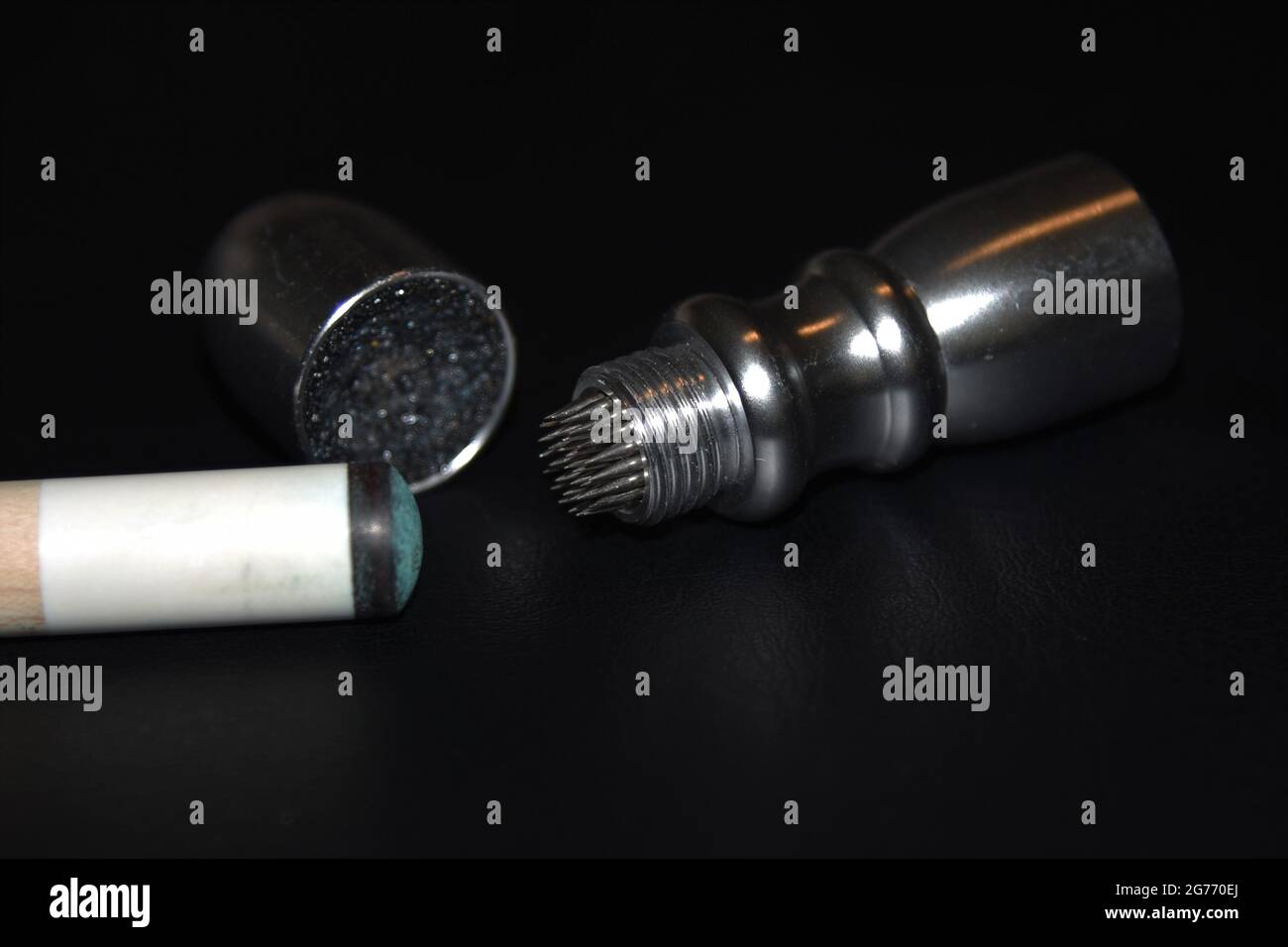 Cue tip hires stock photography and images Alamy