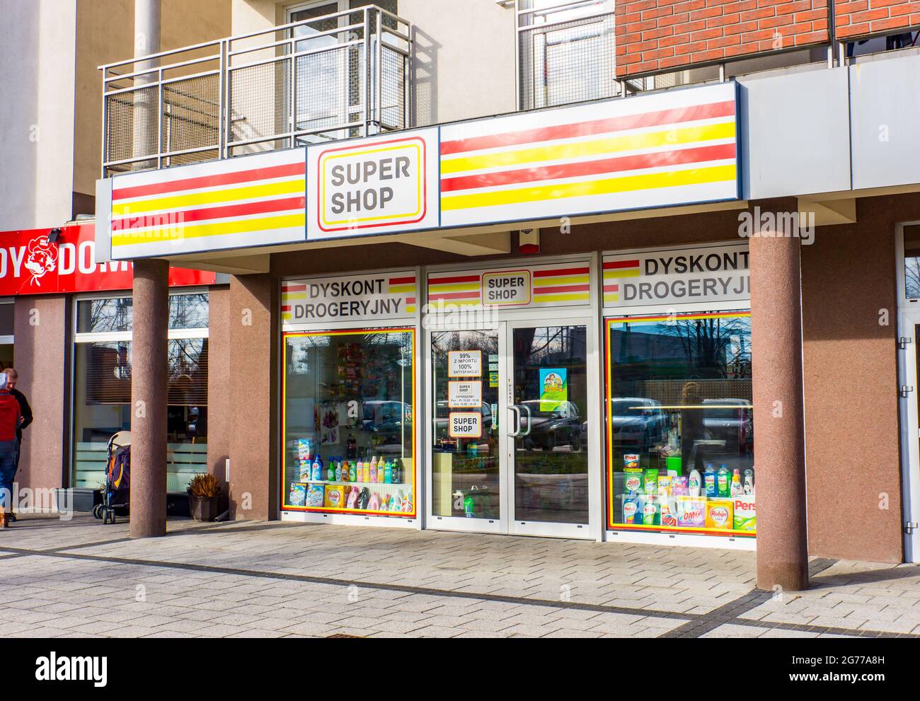 Convenient store with pharmacy hi-res stock photography and images - Alamy