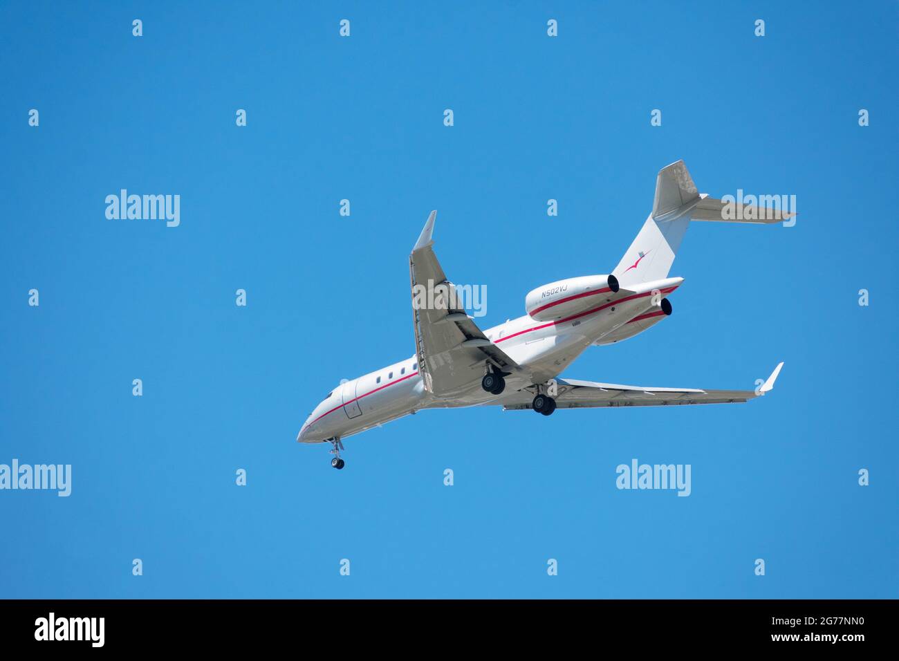 Bombardier logo hi-res stock photography and images - Alamy