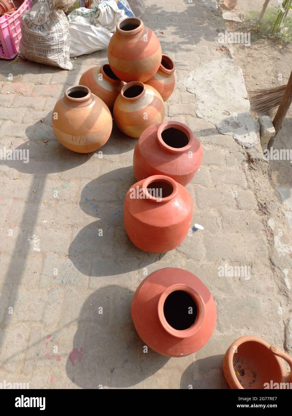 Clay pottery is showing on roadside in Jaipur, Rajasthan, India Stock